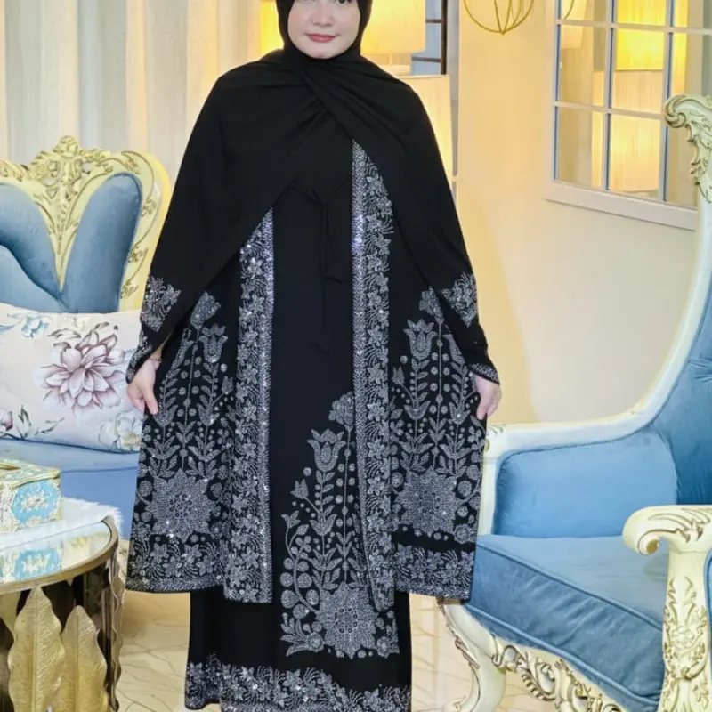 Dubai Chery Borkha, Hijab & Extra Koti with Stylish Les Stone